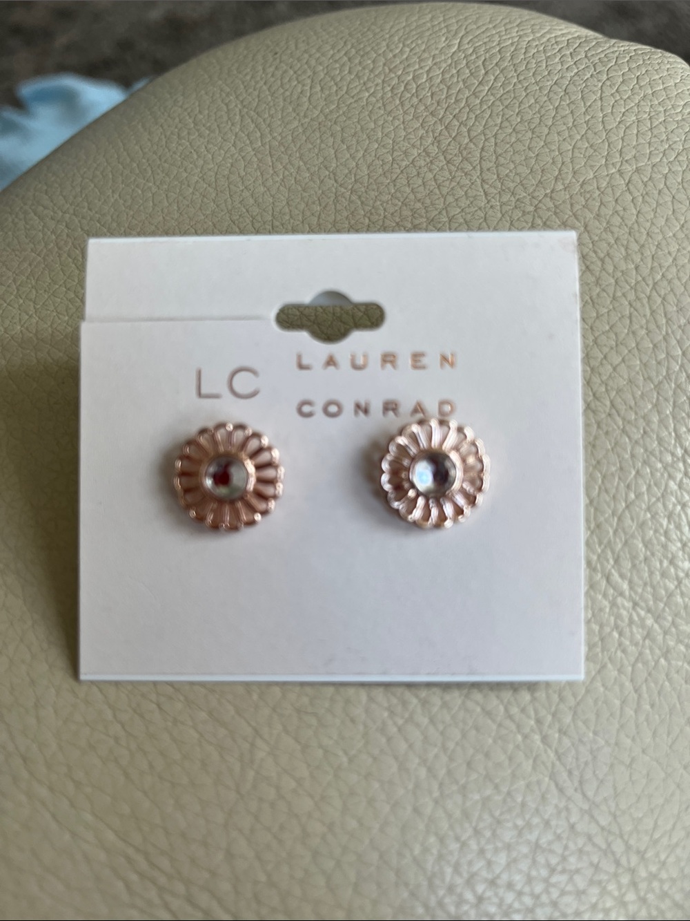 LC Lauren Conrad Rose Gold Daisy Stud Earrings with clear Center Stones. New.